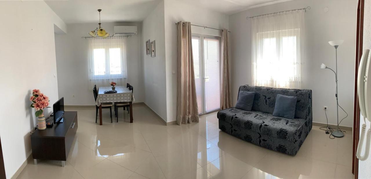 Green Hill Family Apartments Vodice Kültér fotó