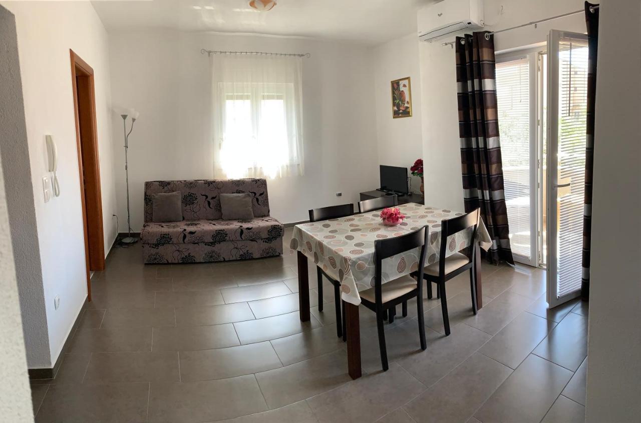Green Hill Family Apartments Vodice Kültér fotó